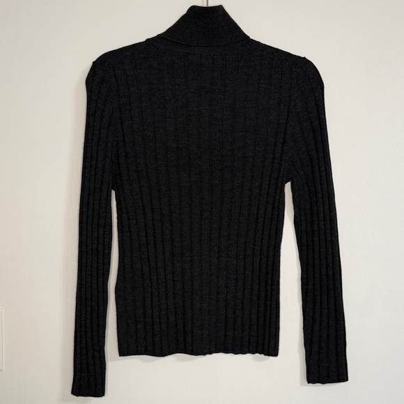 Banana Republic Charcoal Ribbed Merino Wool Turtleneck Sweater - Picture 6 of 6